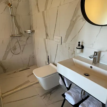 Marku - Mrizi I Zanave بيت ضيافة Fishte