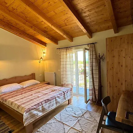 Marku - Mrizi I Zanave بيت ضيافة Fishte